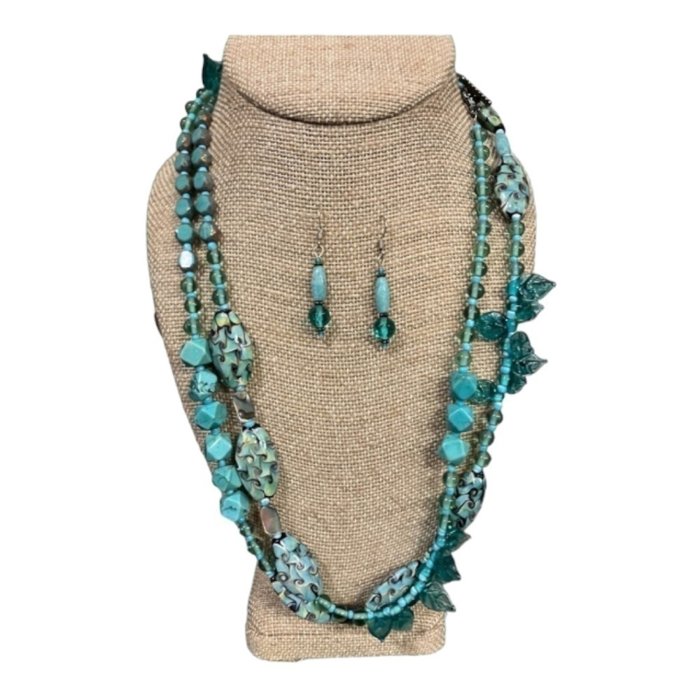 Set beaded turquoise? brown necklace & hanging 1.75” earrings 44” string